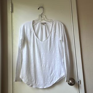 V neck long sleeve t